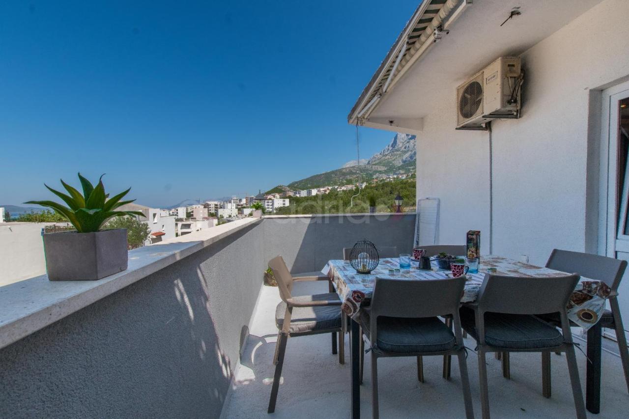 Apartment Vesna With Balcony & Free Parking Makarska Exterior photo